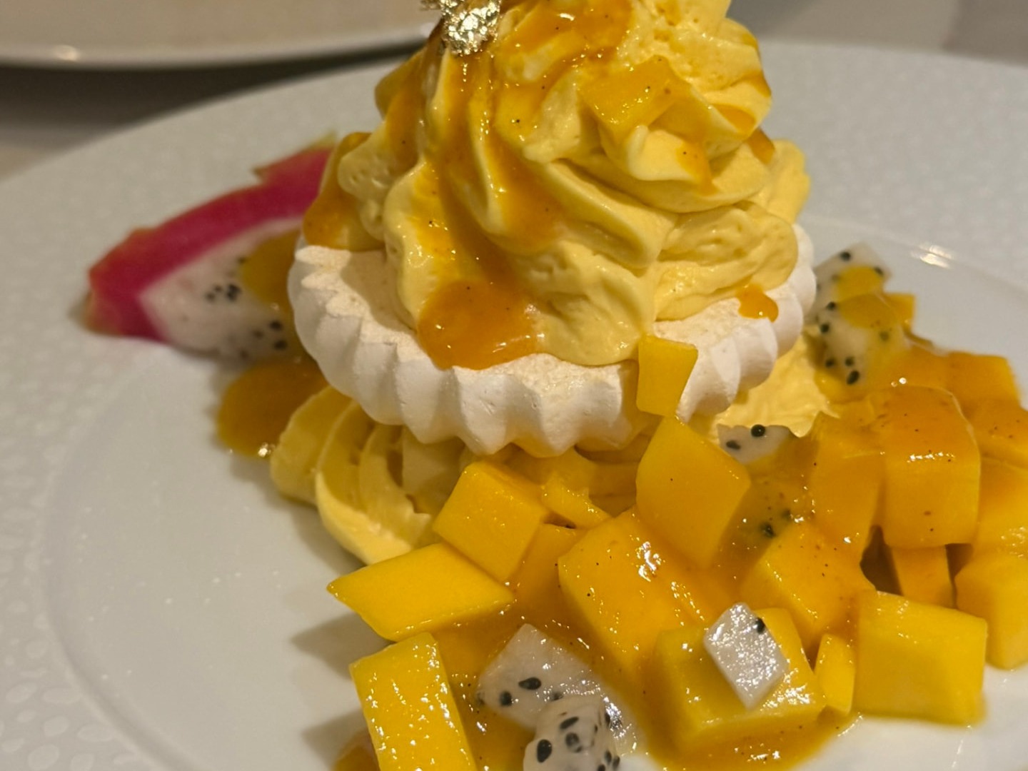Mini Mango Pavlova